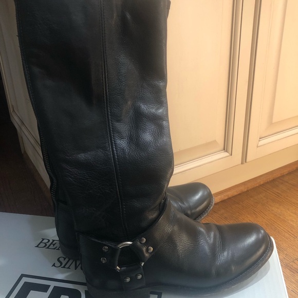 Frye Shoes - Frye Women’s Black Leather Phillip Harness Tall Boots Sz 7